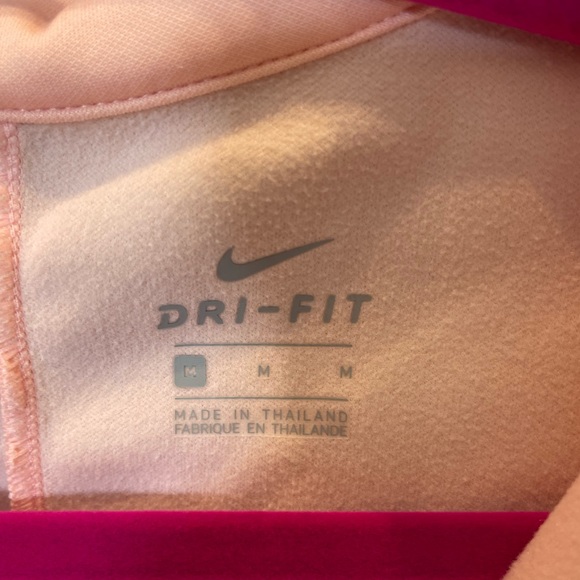 NWOT Nike Ladies Medium Golf Pullover - Picture 9 of 10